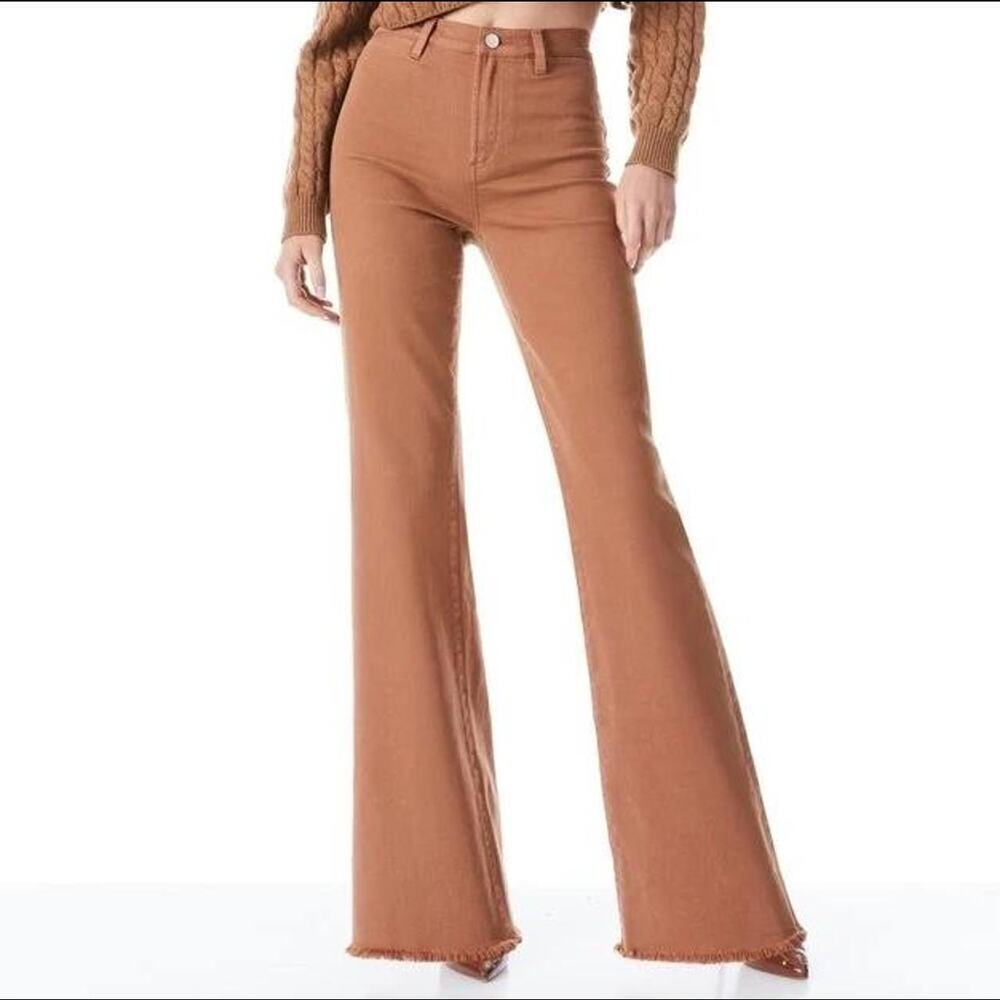 Alice + Olivia Gorgeous Coin Pocket Brown Flare Frayed Hem Jean Size 27